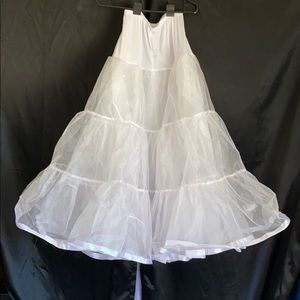 NEW Petticoat